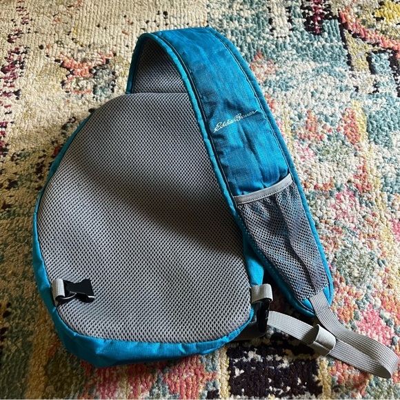 Eddie Bauer Hiking Backpack Sling Back Shoulder Bag Lightweight Blue & Gray - Picture 5 of 6